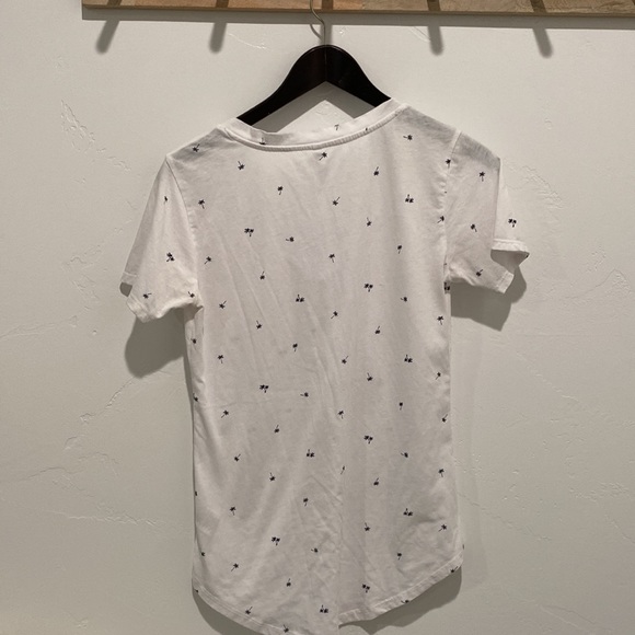 Z Supply White Pocket Tee With Palm Trees - Picture 6 of 8